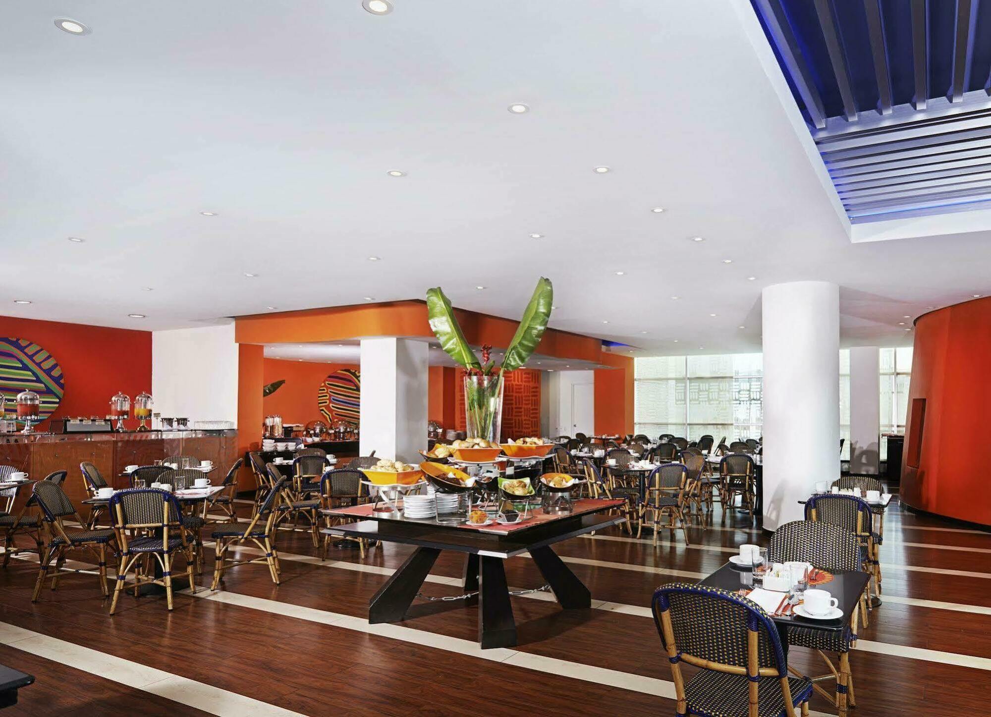 Decapolis 5* Panama City